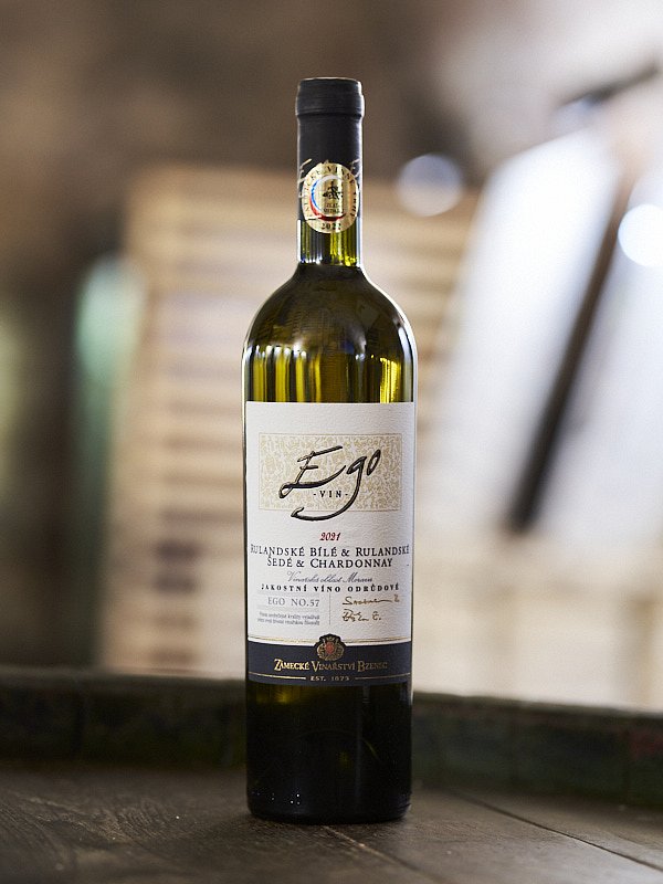 EGO No. 57 Rulandské bílé, Rulandské šedé, Chardonnay 2021 jakostní víno odrůdové, Zámecké vinařství Bzenec s.r.o.
